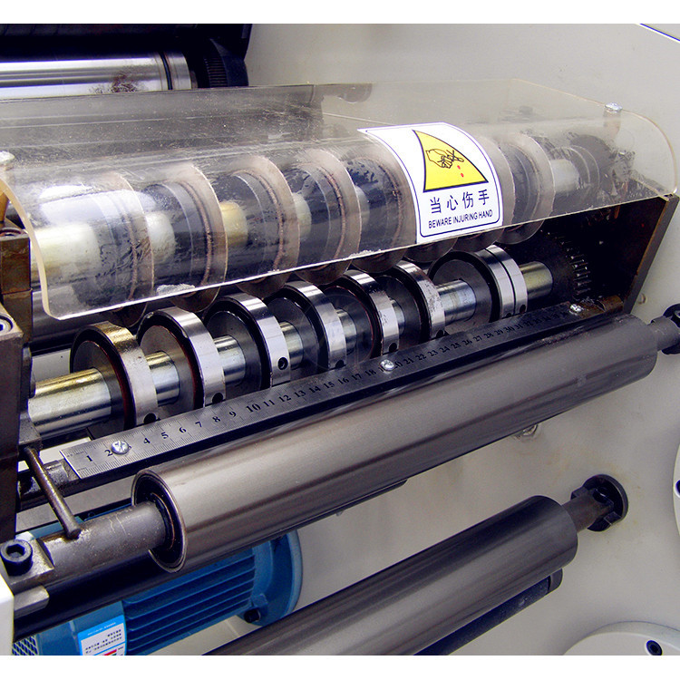 Rotary die cutting machine for blank label