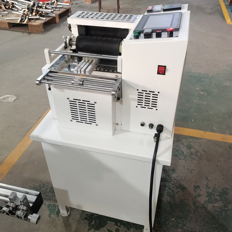 Automatic Cutting Machine for Leather Wire Nylon Woven Elastic Belt 